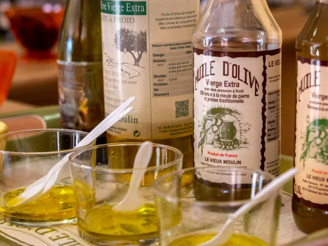 Die alte Mühle, Partner des TO, ist ein Hersteller von Olivenöl nach handwerklichen Methoden, am 16/07/2020.