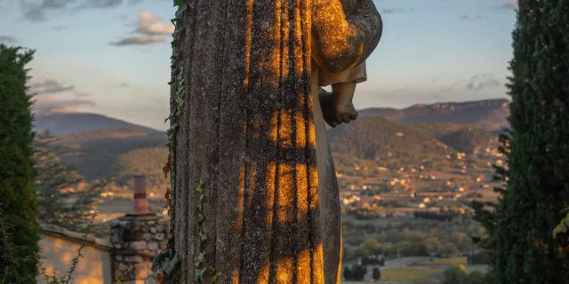 Dorf Rasteau im Herbst