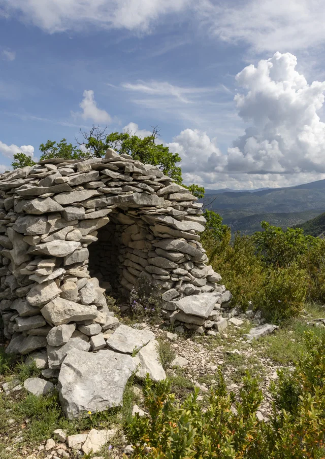 Village de Savoillans au printemps