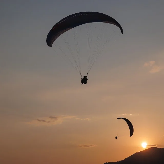Soleil Couchant paragliding