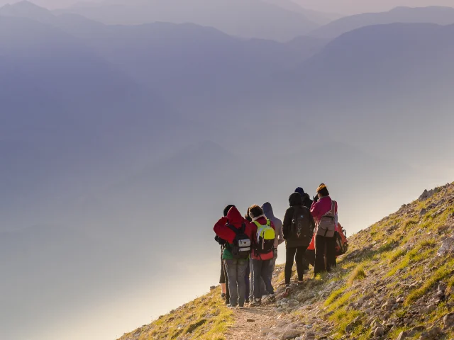 Randonnée au lever du soleil au sommet du Mont Ventoux