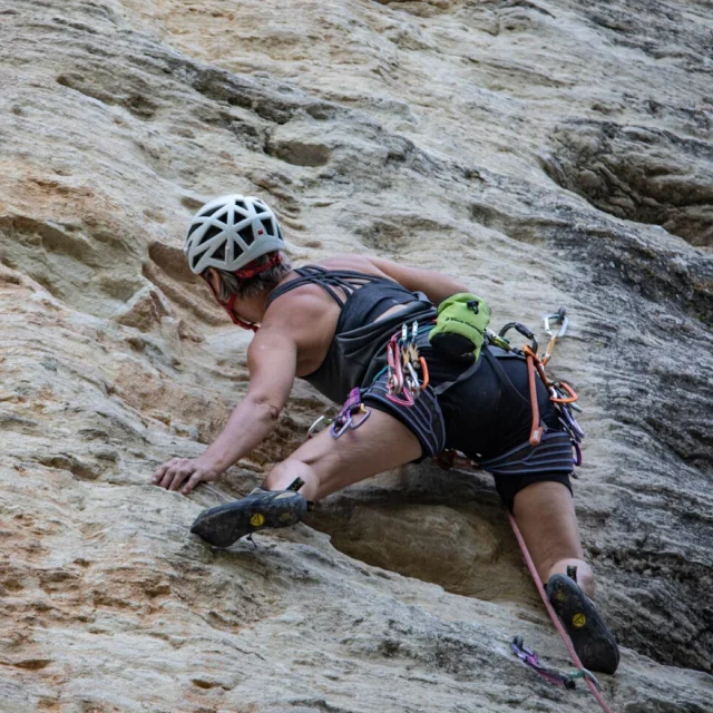 Climbing Alain Hocquel 2043.jpg 1600px